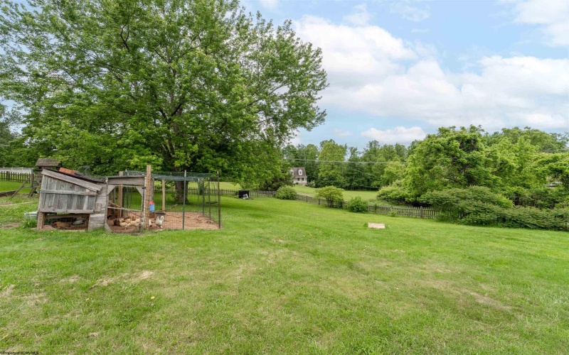 61 Price Hill Road, Morgantown, West Virginia 26501, 3 Bedrooms Bedrooms, 5 Rooms Rooms,2 BathroomsBathrooms,Single Family Detached,For Sale,Price Hill,10159731