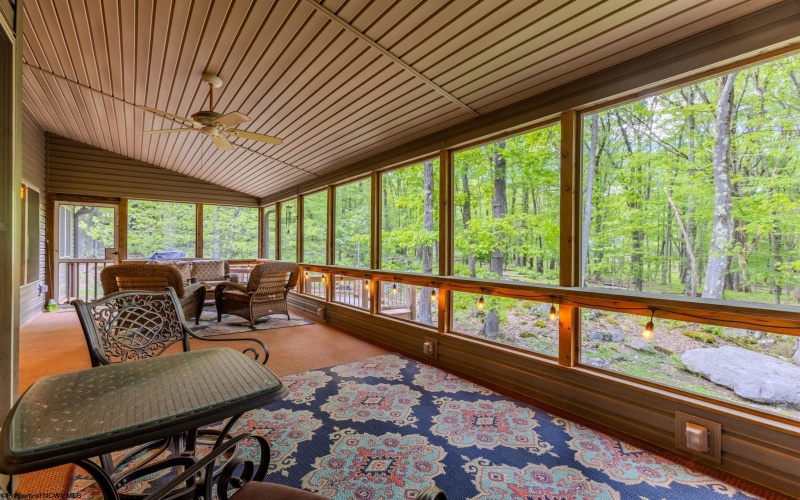 390 Aster Circle, Terra Alta, West Virginia 26764, 4 Bedrooms Bedrooms, 8 Rooms Rooms,2 BathroomsBathrooms,Single Family Detached,For Sale,Aster,10159730