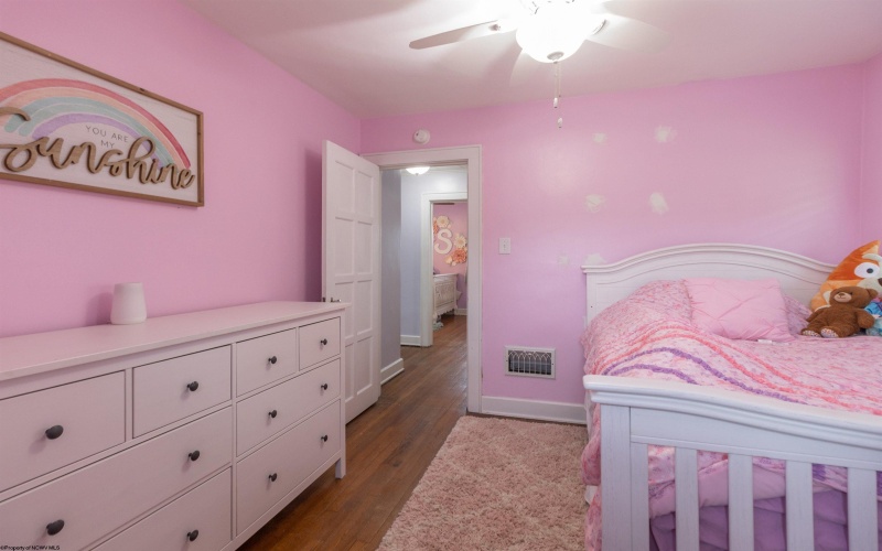 556 Main Street, Clarksburg, West Virginia 26301, 3 Bedrooms Bedrooms, 7 Rooms Rooms,1 BathroomBathrooms,Single Family Detached,For Sale,Main,10159742