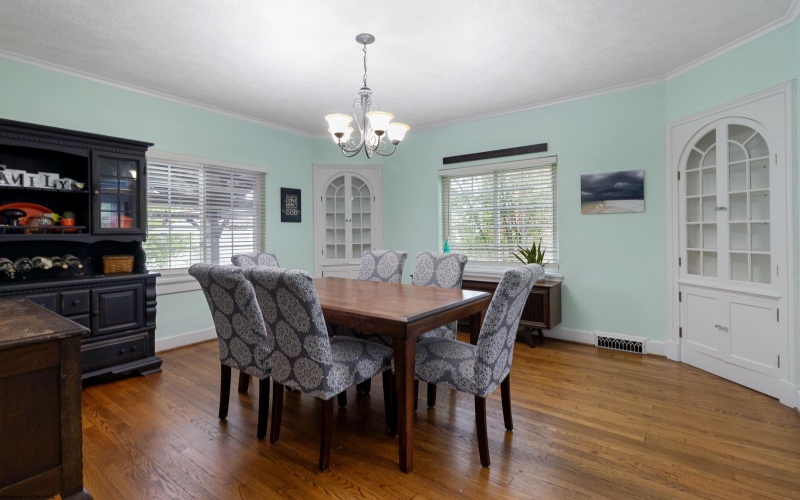 556 Main Street, Clarksburg, West Virginia 26301, 3 Bedrooms Bedrooms, 7 Rooms Rooms,1 BathroomBathrooms,Single Family Detached,For Sale,Main,10159742