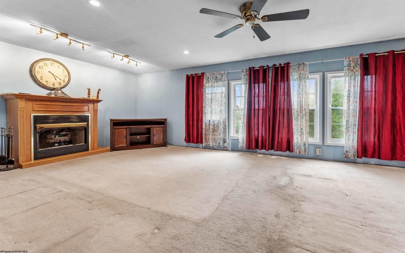 24 Dunn Cemetary Road, Morgantown, West Virginia 26508, 3 Bedrooms Bedrooms, 8 Rooms Rooms,1 BathroomBathrooms,Single Family Detached,For Sale,Dunn Cemetary,10159741