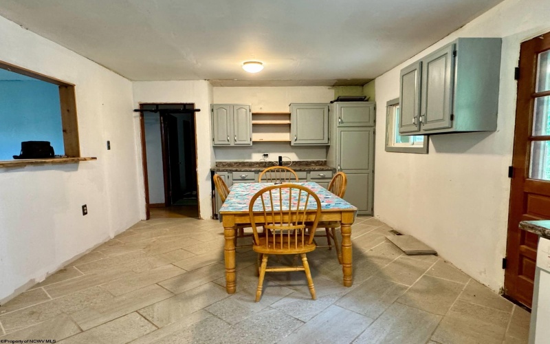 3097 Wateman Way, Fairmont, West Virginia 26554, 3 Bedrooms Bedrooms, 5 Rooms Rooms,1 BathroomBathrooms,Single Family Detached,For Sale,Wateman,10159640