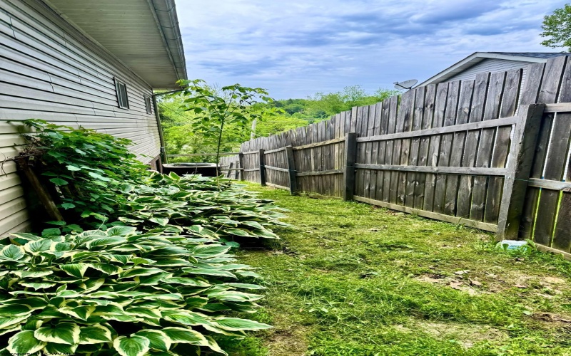 3097 Wateman Way, Fairmont, West Virginia 26554, 3 Bedrooms Bedrooms, 5 Rooms Rooms,1 BathroomBathrooms,Single Family Detached,For Sale,Wateman,10159640