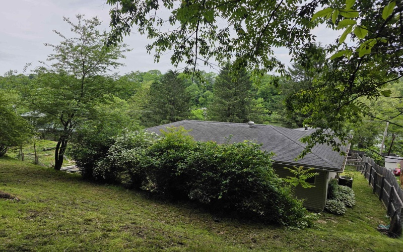 3097 Wateman Way, Fairmont, West Virginia 26554, 3 Bedrooms Bedrooms, 5 Rooms Rooms,1 BathroomBathrooms,Single Family Detached,For Sale,Wateman,10159640