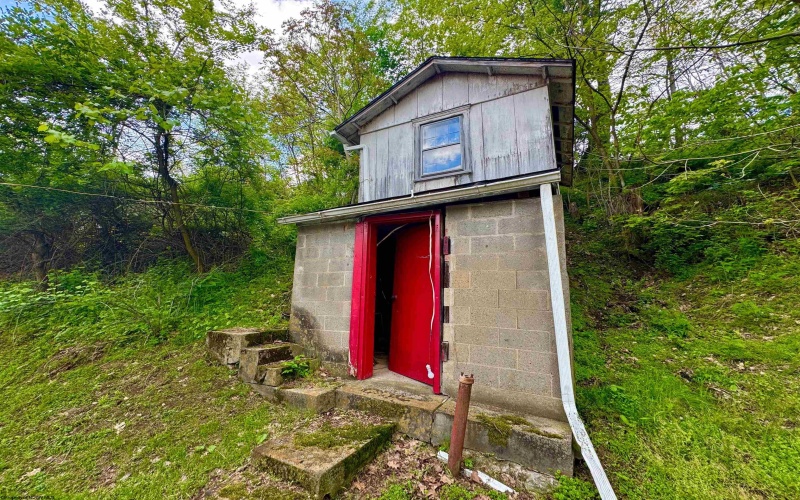 14451 Proctor Creek Road, New Martinsville, West Virginia 26155, 2 Bedrooms Bedrooms, 5 Rooms Rooms,1 BathroomBathrooms,Single Family Detached,For Sale,Proctor Creek,10159734