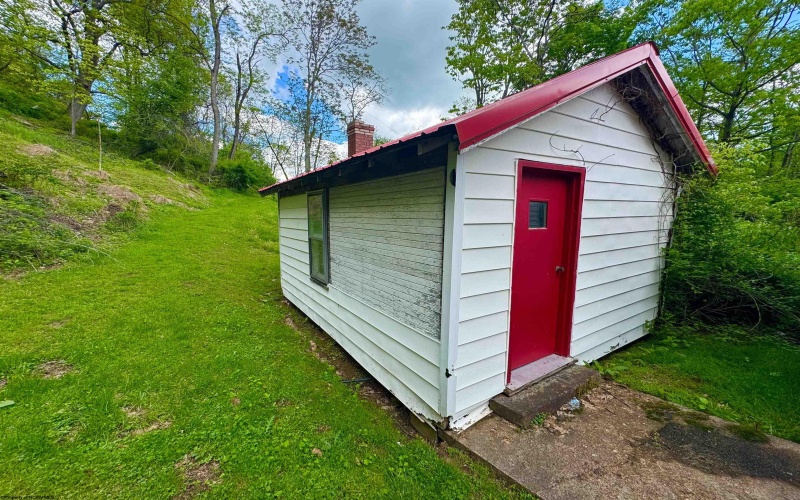 14451 Proctor Creek Road, New Martinsville, West Virginia 26155, 2 Bedrooms Bedrooms, 5 Rooms Rooms,1 BathroomBathrooms,Single Family Detached,For Sale,Proctor Creek,10159734