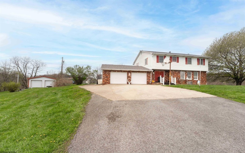 162 Finch Road, Morgantown, West Virginia 26508, 5 Bedrooms Bedrooms, 10 Rooms Rooms,2 BathroomsBathrooms,Single Family Detached,For Sale,Finch,10159736
