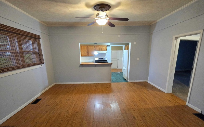 308 Virginia Avenue, Bridgeport, West Virginia 26330-9999, 2 Bedrooms Bedrooms, 6 Rooms Rooms,1 BathroomBathrooms,Single Family Detached,For Sale,Virginia,10159765