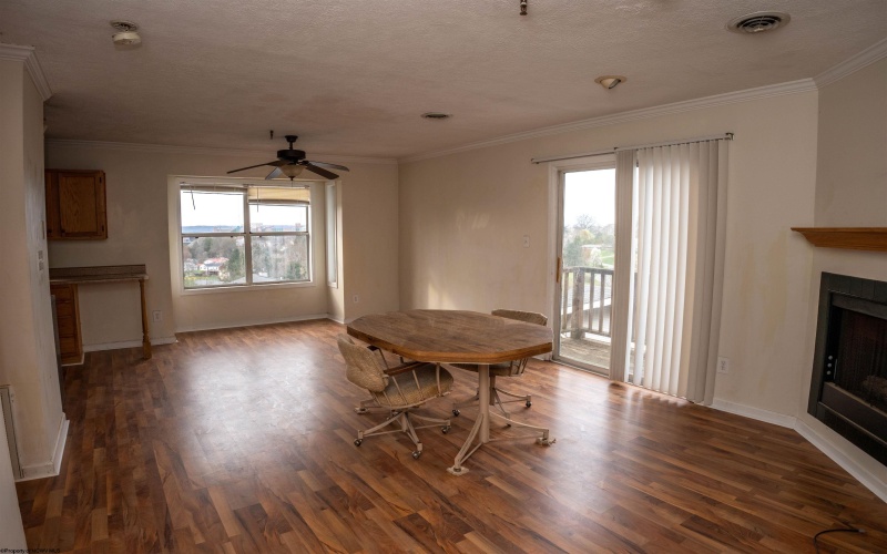 200 Stewart Lane, Morgantown, West Virginia 26501, 2 Bedrooms Bedrooms, 4 Rooms Rooms,2 BathroomsBathrooms,Single Family Attached,For Sale,Stewart,10157420