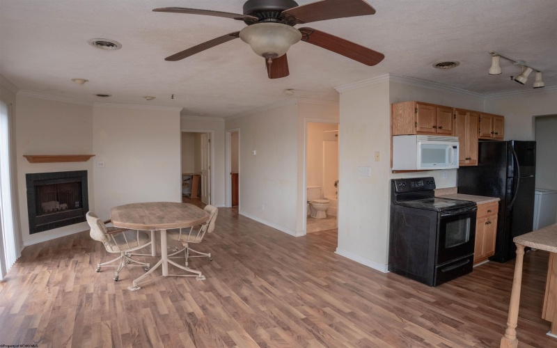 200 Stewart Lane, Morgantown, West Virginia 26501, 2 Bedrooms Bedrooms, 4 Rooms Rooms,2 BathroomsBathrooms,Single Family Attached,For Sale,Stewart,10157420