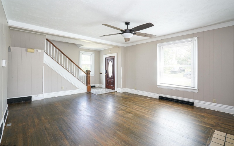 610 Ohio Avenue, Fairmont, West Virginia 26554, 3 Bedrooms Bedrooms, 8 Rooms Rooms,1 BathroomBathrooms,Single Family Detached,For Sale,Ohio,10159764