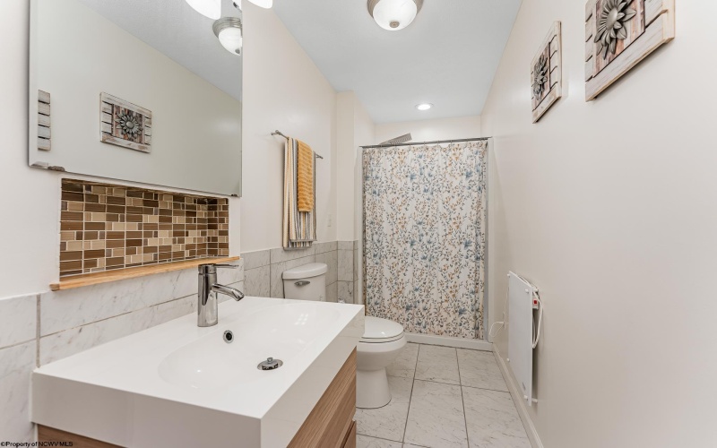670 Killarney Drive, Morgantown, West Virginia 26505, 4 Bedrooms Bedrooms, 10 Rooms Rooms,4 BathroomsBathrooms,Residential Rentals,For Rent,Killarney,10159747