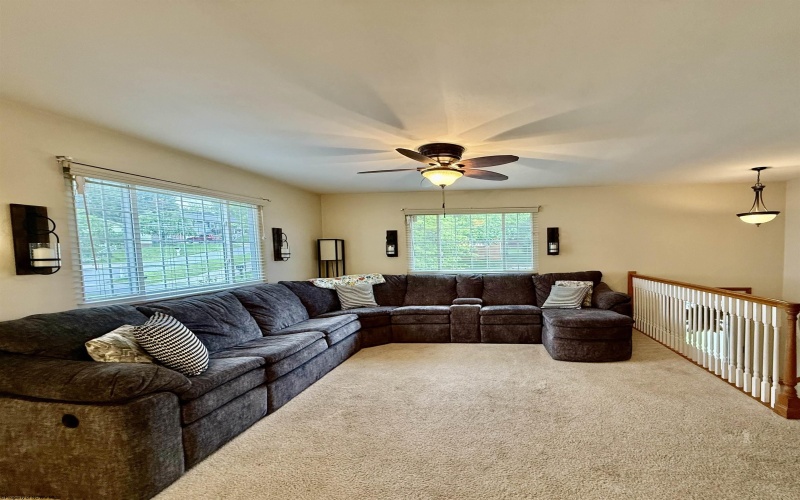 3 Arrowood Road, Bridgeport, West Virginia 26330, 2 Bedrooms Bedrooms, 6 Rooms Rooms,1 BathroomBathrooms,Single Family Detached,For Sale,Arrowood,10159750