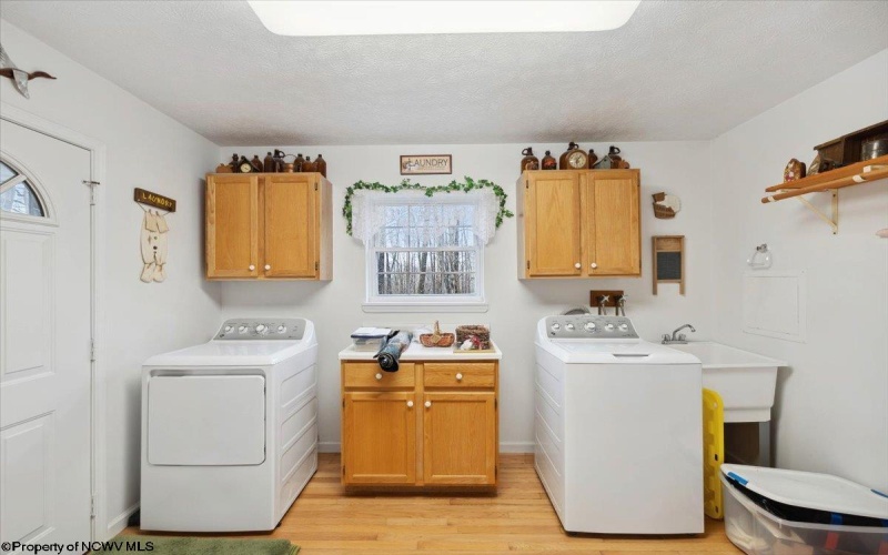 3431 Fairmont Road, Morgantown, West Virginia 26501, 2 Bedrooms Bedrooms, 7 Rooms Rooms,3 BathroomsBathrooms,Single Family Detached,For Sale,Fairmont,10158826
