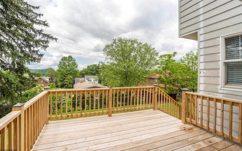 433 Devon Road, Morgantown, West Virginia 26505, 5 Bedrooms Bedrooms, 10 Rooms Rooms,2 BathroomsBathrooms,Single Family Detached,For Sale,Devon,10159751