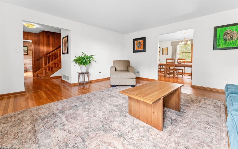 433 Devon Road, Morgantown, West Virginia 26505, 5 Bedrooms Bedrooms, 10 Rooms Rooms,2 BathroomsBathrooms,Single Family Detached,For Sale,Devon,10159751