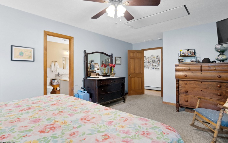 3701 Fairmont Road, Morgantown, West Virginia 26501, 3 Bedrooms Bedrooms, 5 Rooms Rooms,3 BathroomsBathrooms,Single Family Detached,For Sale,Fairmont,10159753