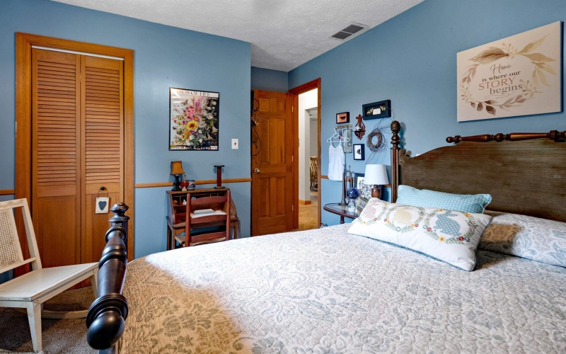 3701 Fairmont Road, Morgantown, West Virginia 26501, 3 Bedrooms Bedrooms, 5 Rooms Rooms,3 BathroomsBathrooms,Single Family Detached,For Sale,Fairmont,10159753