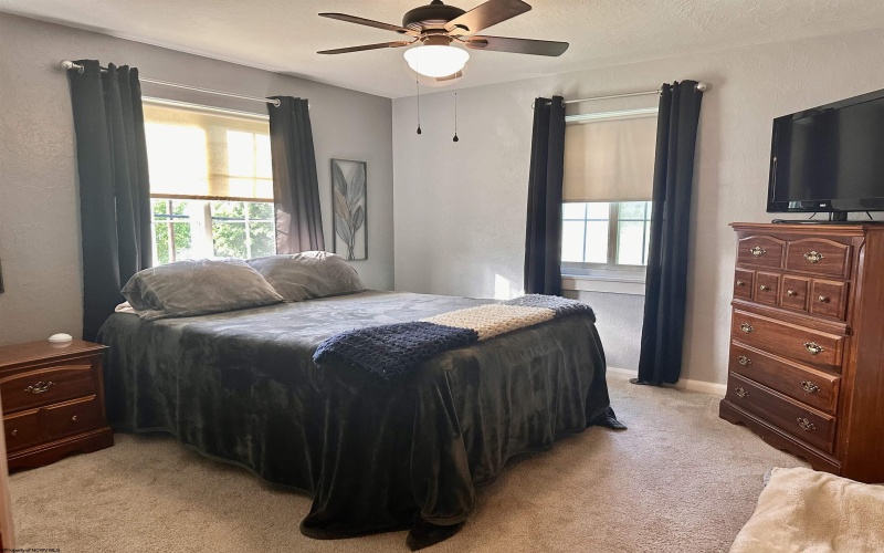 386 Monroe Street, Rivesville, West Virginia 26558, 3 Bedrooms Bedrooms, 6 Rooms Rooms,2 BathroomsBathrooms,Single Family Detached,For Sale,Monroe,10159758