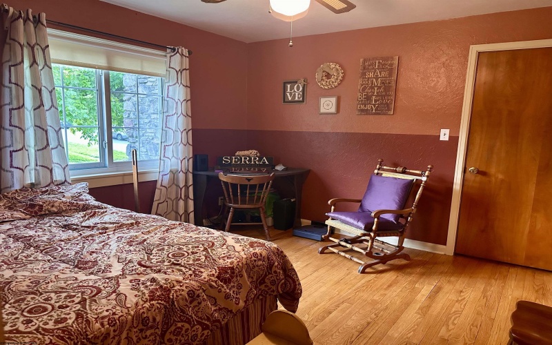 386 Monroe Street, Rivesville, West Virginia 26558, 3 Bedrooms Bedrooms, 6 Rooms Rooms,2 BathroomsBathrooms,Single Family Detached,For Sale,Monroe,10159758