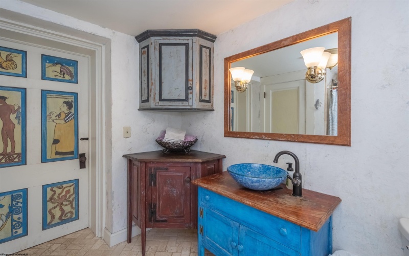 187 Leonard Lane, Franklin, West Virginia 26807-7044, 3 Bedrooms Bedrooms, 9 Rooms Rooms,2 BathroomsBathrooms,Single Family Detached,For Sale,Leonard,10159749