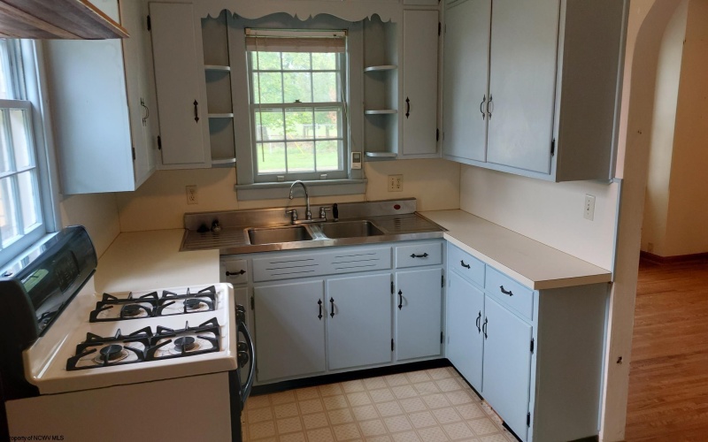 110 15th Street, Elkins, West Virginia 26241, 3 Bedrooms Bedrooms, 7 Rooms Rooms,3 BathroomsBathrooms,Single Family Detached,For Sale,15th,10159752