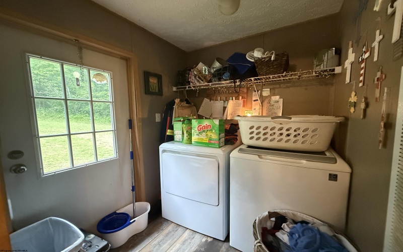 24172 Route 20 South Road, Kanawha Head, West Virginia 26228, 3 Bedrooms Bedrooms, 7 Rooms Rooms,2 BathroomsBathrooms,Single Family Detached,For Sale,Route 20 South,10159772