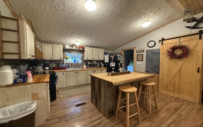 24172 Route 20 South Road, Kanawha Head, West Virginia 26228, 3 Bedrooms Bedrooms, 7 Rooms Rooms,2 BathroomsBathrooms,Single Family Detached,For Sale,Route 20 South,10159772