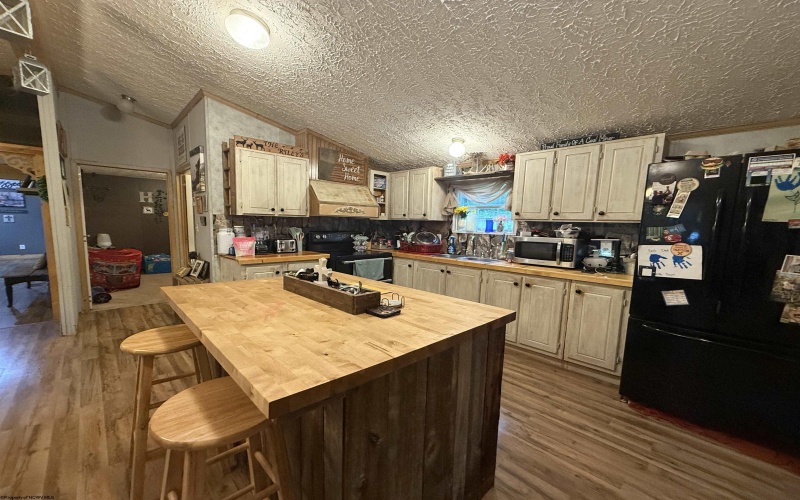 24172 Route 20 South Road, Kanawha Head, West Virginia 26228, 3 Bedrooms Bedrooms, 7 Rooms Rooms,2 BathroomsBathrooms,Single Family Detached,For Sale,Route 20 South,10159772