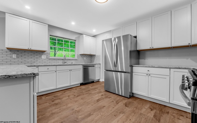 135 Celtic Drive, Clarksburg, West Virginia 26301, 3 Bedrooms Bedrooms, 8 Rooms Rooms,2 BathroomsBathrooms,Single Family Detached,For Sale,Celtic,10159769