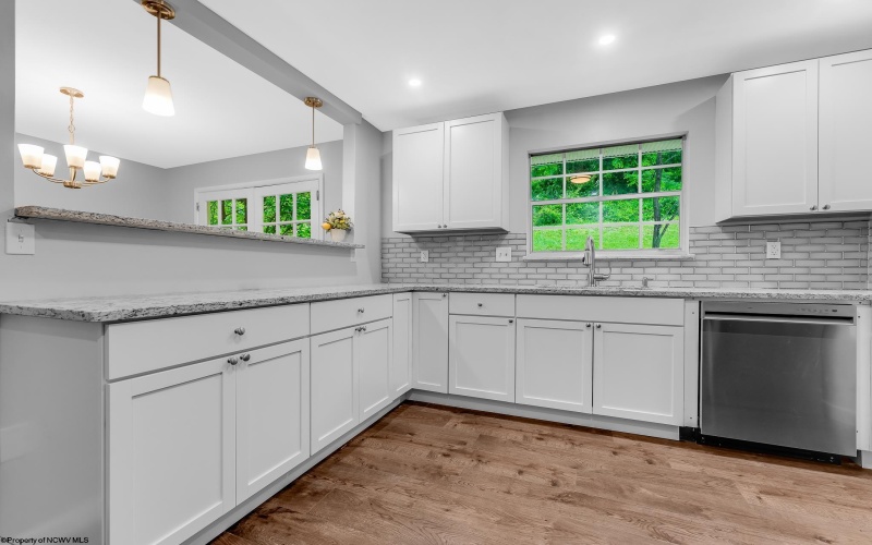 135 Celtic Drive, Clarksburg, West Virginia 26301, 3 Bedrooms Bedrooms, 8 Rooms Rooms,2 BathroomsBathrooms,Single Family Detached,For Sale,Celtic,10159769