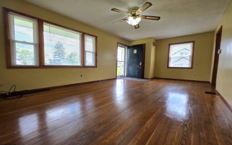 119 Miller Road, Kingwood, West Virginia 26537, 2 Bedrooms Bedrooms, 5 Rooms Rooms,1 BathroomBathrooms,Single Family Detached,For Sale,Miller,10159771