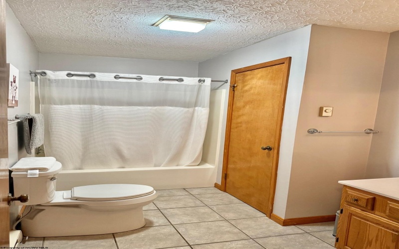 146 Yoakum Run Road, Davis, West Virginia 26260, 4 Bedrooms Bedrooms, 9 Rooms Rooms,3 BathroomsBathrooms,Single Family Detached,For Sale,Yoakum Run,10159778