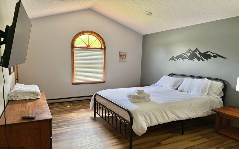 146 Yoakum Run Road, Davis, West Virginia 26260, 4 Bedrooms Bedrooms, 9 Rooms Rooms,3 BathroomsBathrooms,Single Family Detached,For Sale,Yoakum Run,10159778