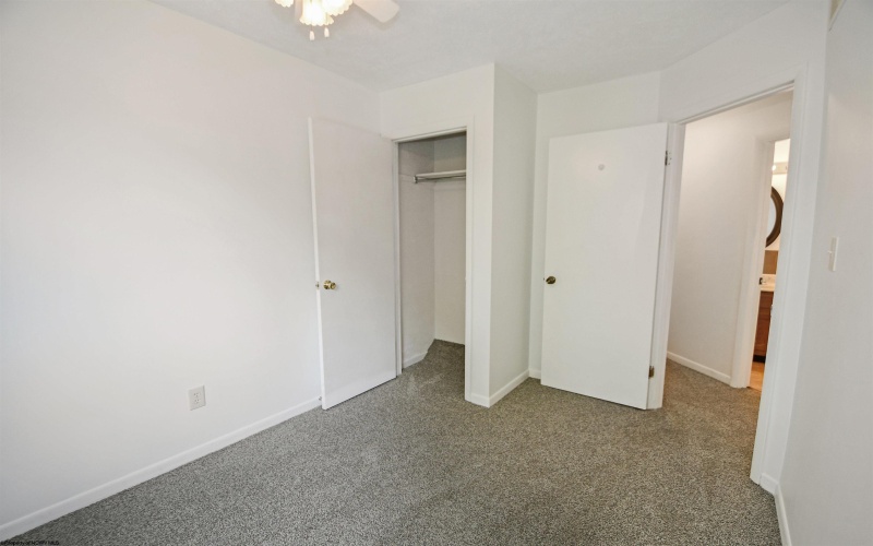 103 Cedarstone Road, Morgantown, West Virginia 26505, 3 Bedrooms Bedrooms, 6 Rooms Rooms,1 BathroomBathrooms,Single Family Attached,For Sale,Cedarstone,10159776
