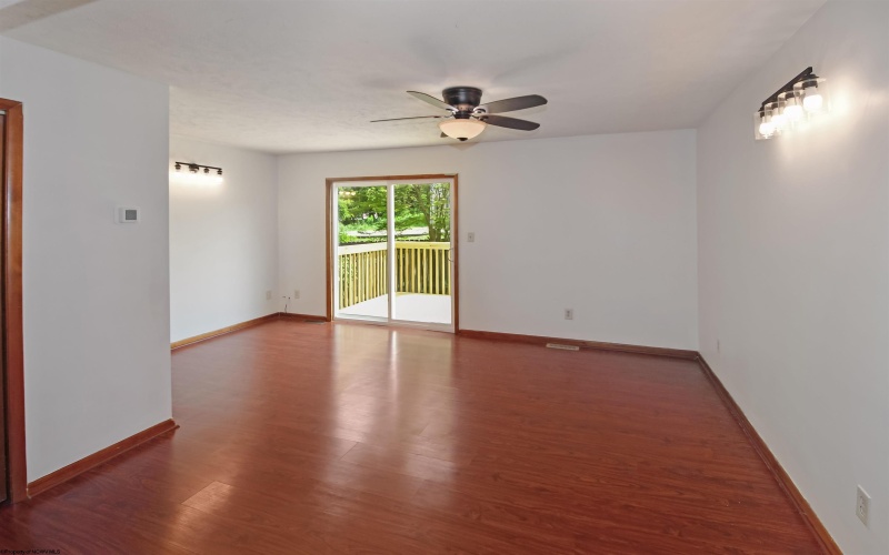 103 Cedarstone Road, Morgantown, West Virginia 26505, 3 Bedrooms Bedrooms, 6 Rooms Rooms,1 BathroomBathrooms,Single Family Attached,For Sale,Cedarstone,10159776