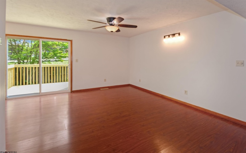103 Cedarstone Road, Morgantown, West Virginia 26505, 3 Bedrooms Bedrooms, 6 Rooms Rooms,1 BathroomBathrooms,Single Family Attached,For Sale,Cedarstone,10159776