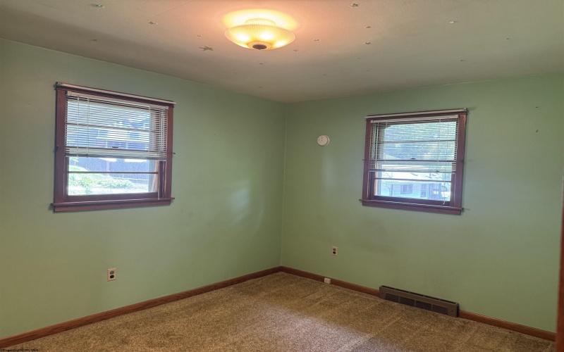 208 Buffalo Avenue, Fairmont, West Virginia 26554, 2 Bedrooms Bedrooms, 4 Rooms Rooms,2 BathroomsBathrooms,Single Family Detached,For Sale,Buffalo,10159777