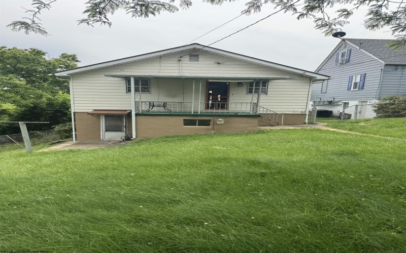 208 Buffalo Avenue, Fairmont, West Virginia 26554, 2 Bedrooms Bedrooms, 4 Rooms Rooms,2 BathroomsBathrooms,Single Family Detached,For Sale,Buffalo,10159777