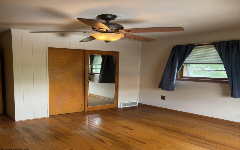 208 Buffalo Avenue, Fairmont, West Virginia 26554, 2 Bedrooms Bedrooms, 4 Rooms Rooms,2 BathroomsBathrooms,Single Family Detached,For Sale,Buffalo,10159777