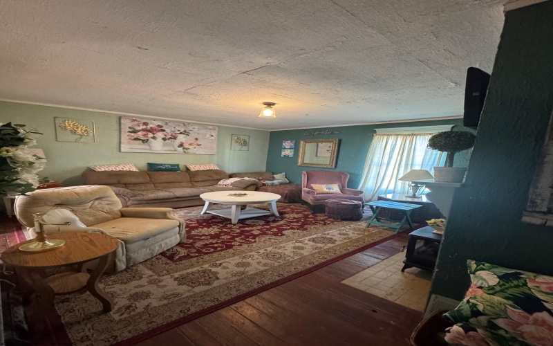 311 Stealey Avenue, Clarksburg, West Virginia 26301, 3 Bedrooms Bedrooms, 6 Rooms Rooms,2 BathroomsBathrooms,Single Family Detached,For Sale,Stealey,10157907