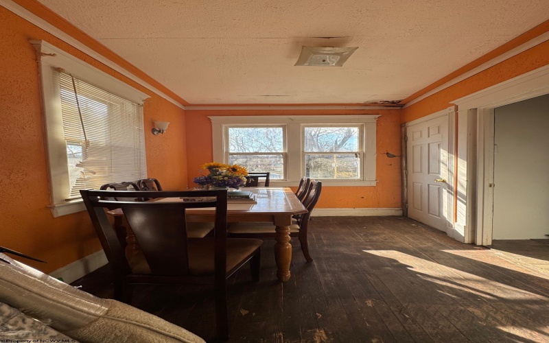 311 Stealey Avenue, Clarksburg, West Virginia 26301, 3 Bedrooms Bedrooms, 6 Rooms Rooms,2 BathroomsBathrooms,Single Family Detached,For Sale,Stealey,10157907
