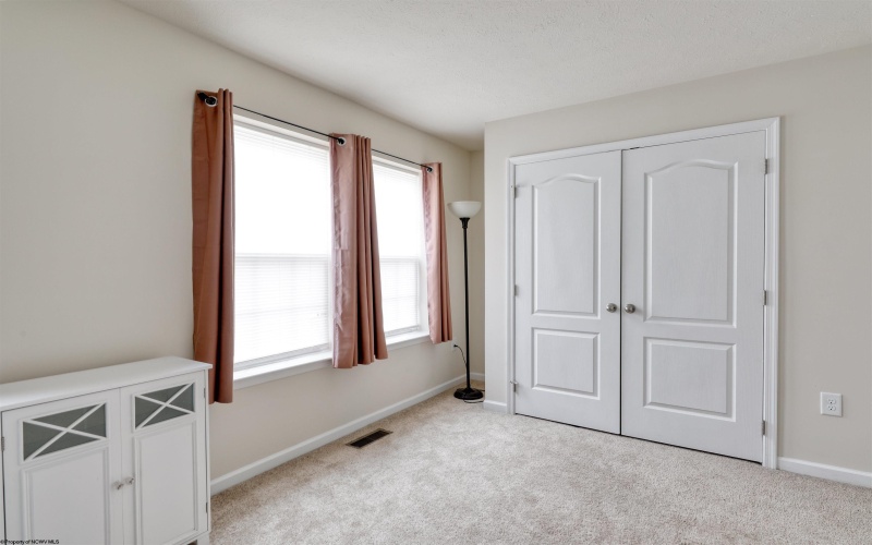 135 Inlet Street, Morgantown, West Virginia 26508, 2 Bedrooms Bedrooms, 4 Rooms Rooms,2 BathroomsBathrooms,Single Family Attached,For Sale,Inlet,10159782