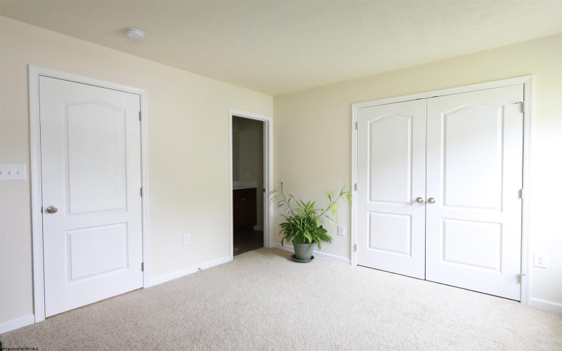 135 Inlet Street, Morgantown, West Virginia 26508, 2 Bedrooms Bedrooms, 4 Rooms Rooms,2 BathroomsBathrooms,Single Family Attached,For Sale,Inlet,10159782