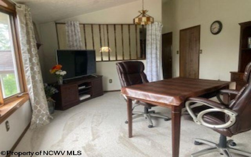 110 Logan Lane, Bridgeport, West Virginia 26330-7022, 4 Bedrooms Bedrooms, 7 Rooms Rooms,2 BathroomsBathrooms,Single Family Detached,For Sale,Logan,10159780