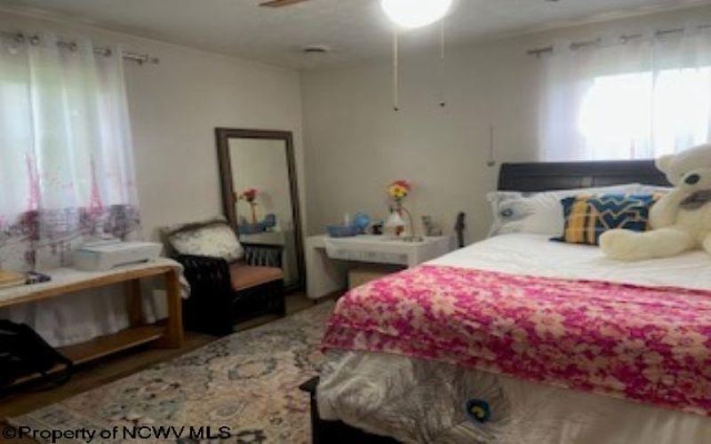110 Logan Lane, Bridgeport, West Virginia 26330-7022, 4 Bedrooms Bedrooms, 7 Rooms Rooms,2 BathroomsBathrooms,Single Family Detached,For Sale,Logan,10159780