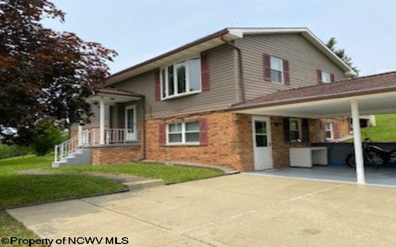 110 Logan Lane, Bridgeport, West Virginia 26330-7022, 4 Bedrooms Bedrooms, 7 Rooms Rooms,2 BathroomsBathrooms,Single Family Detached,For Sale,Logan,10159780