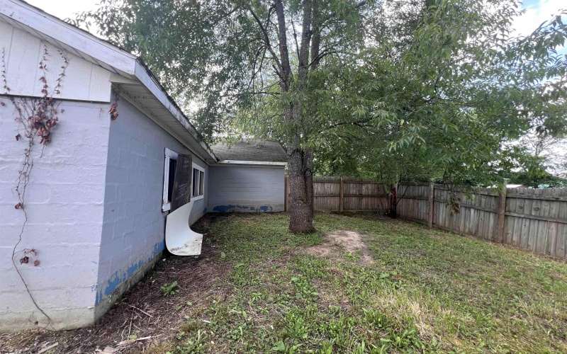 563 Marion Street, Belington, West Virginia 26250, 3 Bedrooms Bedrooms, 7 Rooms Rooms,1 BathroomBathrooms,Single Family Detached,For Sale,Marion,10159779