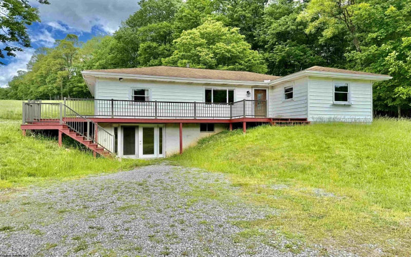 502 Colfax Road, Fairmont, West Virginia 26554, 2 Bedrooms Bedrooms, 6 Rooms Rooms,1 BathroomBathrooms,Single Family Detached,For Sale,Colfax,10159801