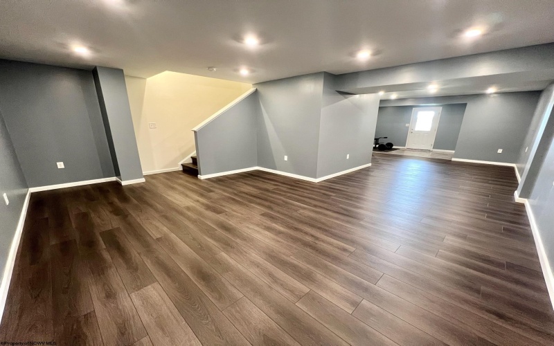 199 Falling Leaf Lane, Morgantown, West Virginia 26501, 3 Bedrooms Bedrooms, 7 Rooms Rooms,3 BathroomsBathrooms,Single Family Attached,For Sale,Falling Leaf,10159802
